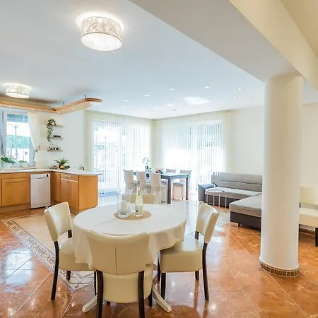 Frida Affittacamere 4*